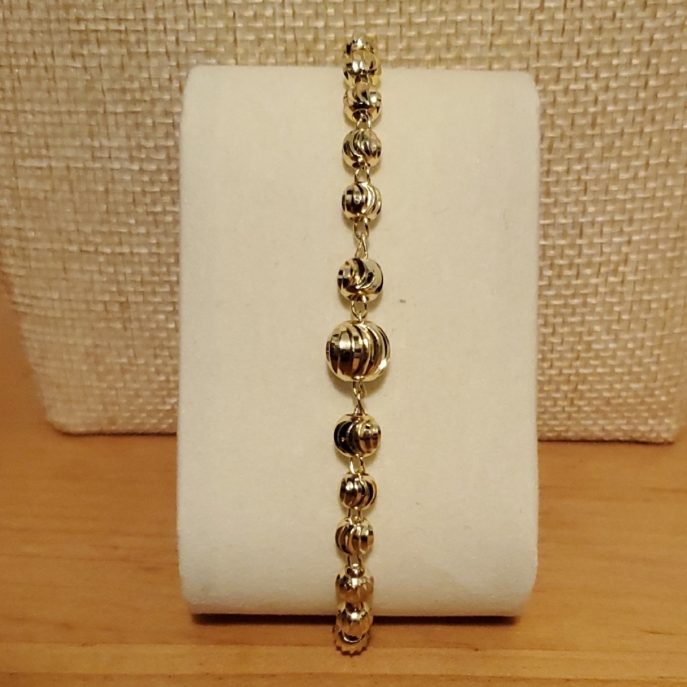 Gold Plated Beaded Adjustable Bracelet